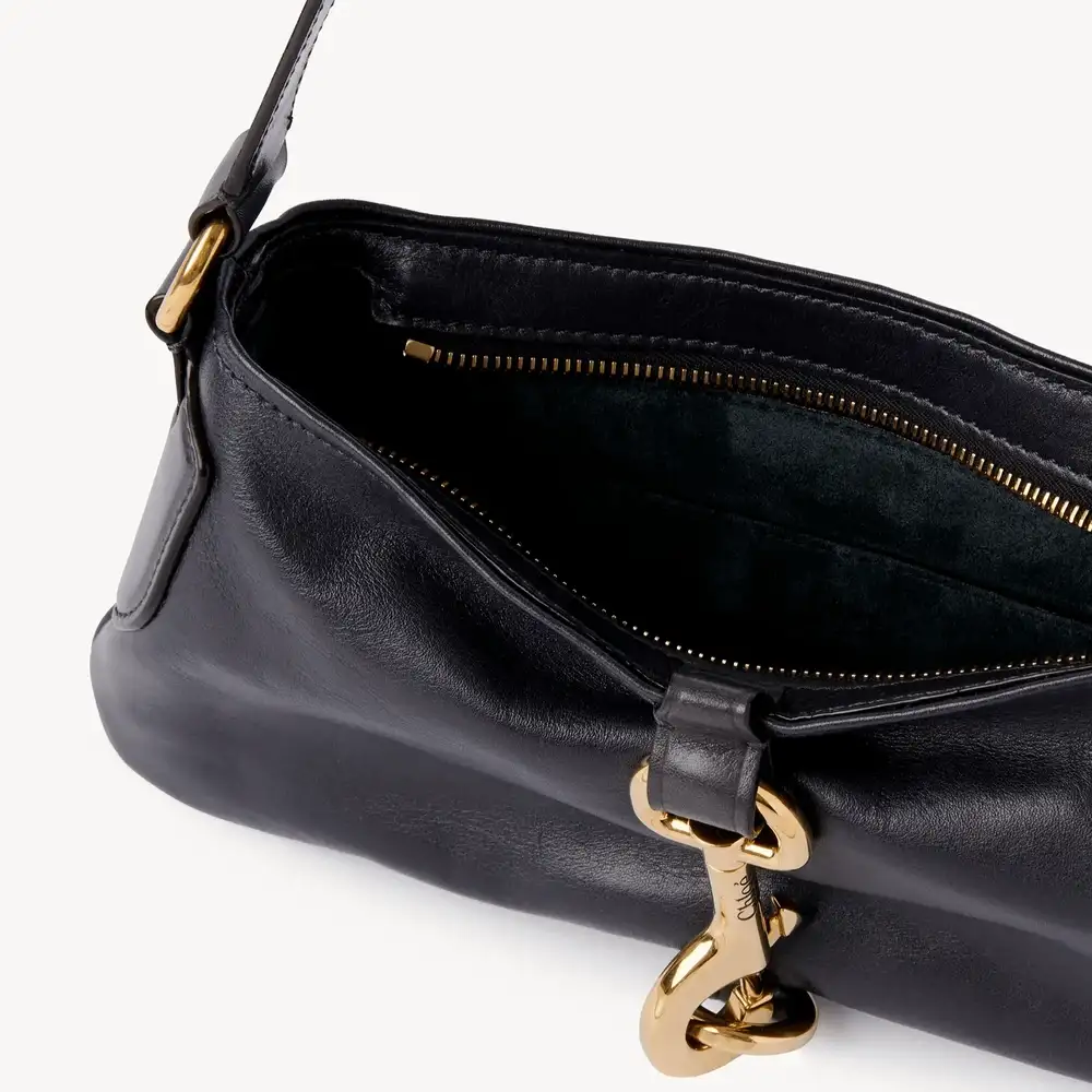 Chloe Kerala 25 Shoulder Bag In Soft Leather Black Navy Interior pockets