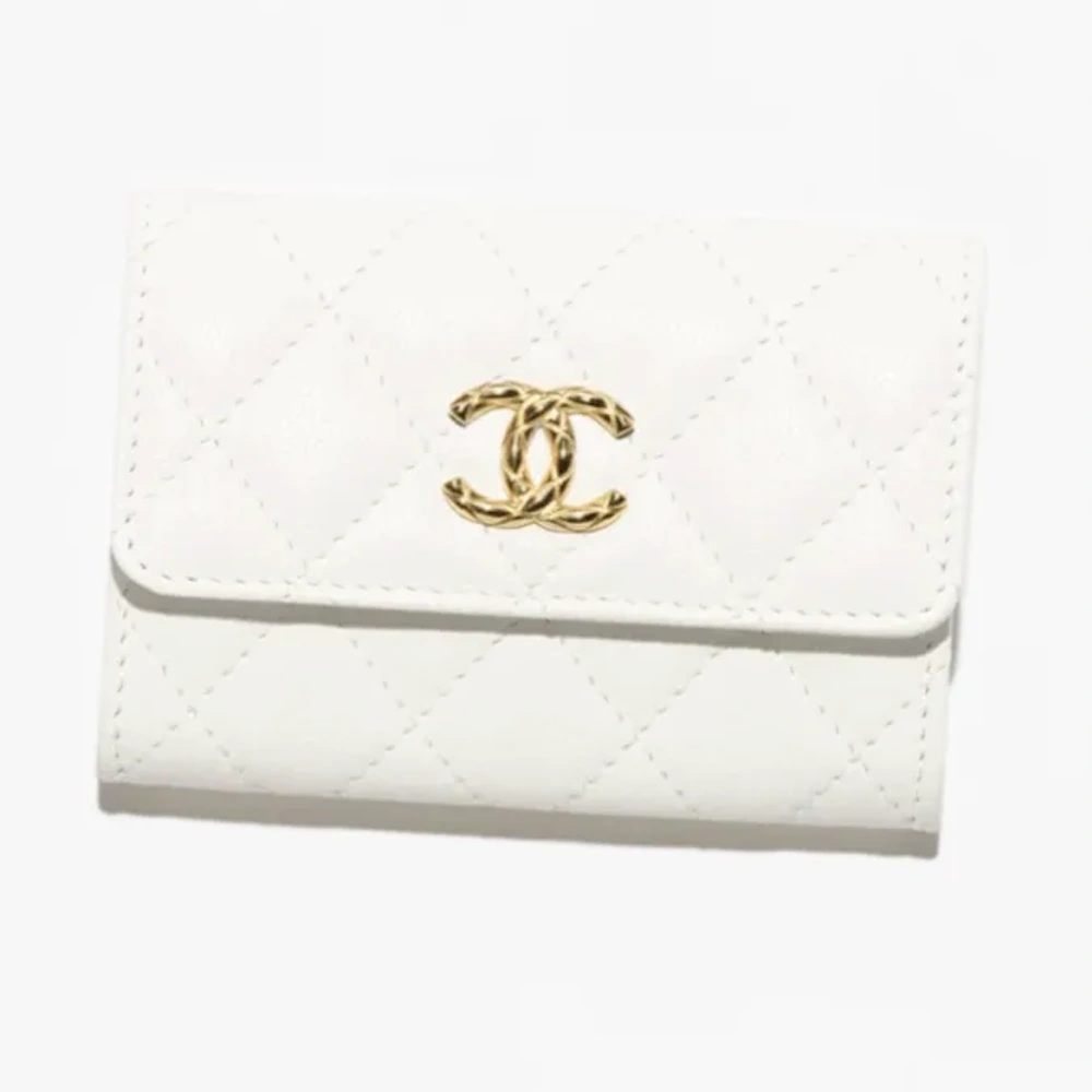 chanel flap card holder grained shiny calfskin gold tone metal AP5019B2265310601