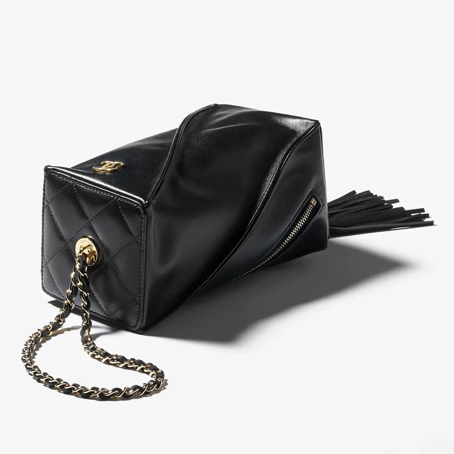 Chanel clutch with chain lambskin gold tone metal AP4686B2071094305