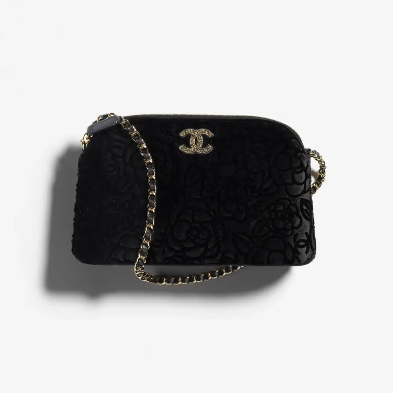 Chanel pouch velvet gold tone metal AP4739B2078694305