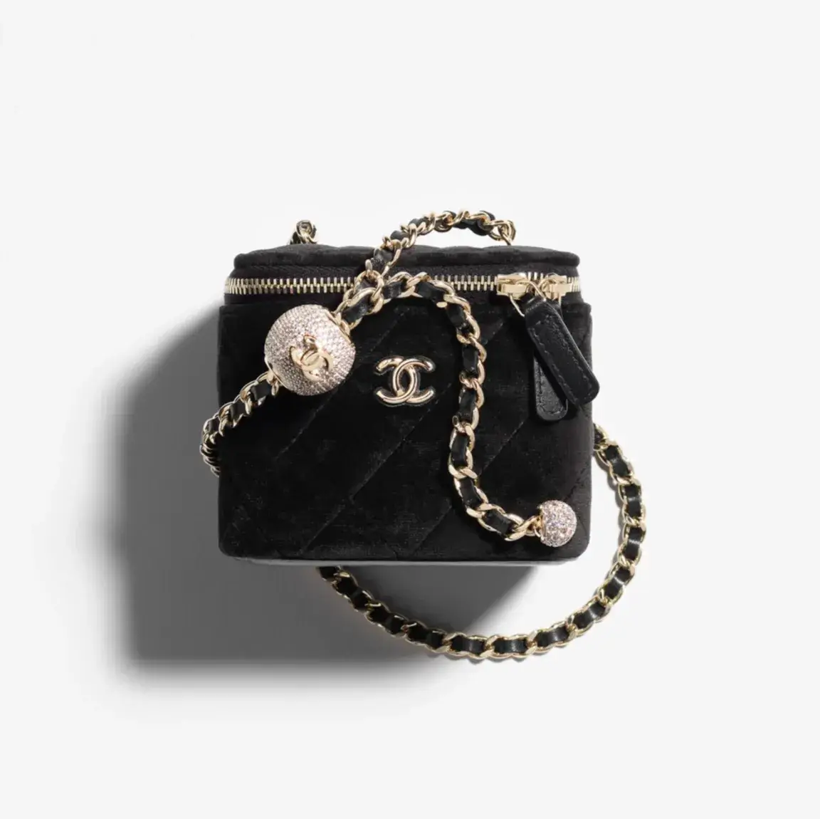 Chanel small vanity with chain velvet strass gold tone metal AP1447B2082694305