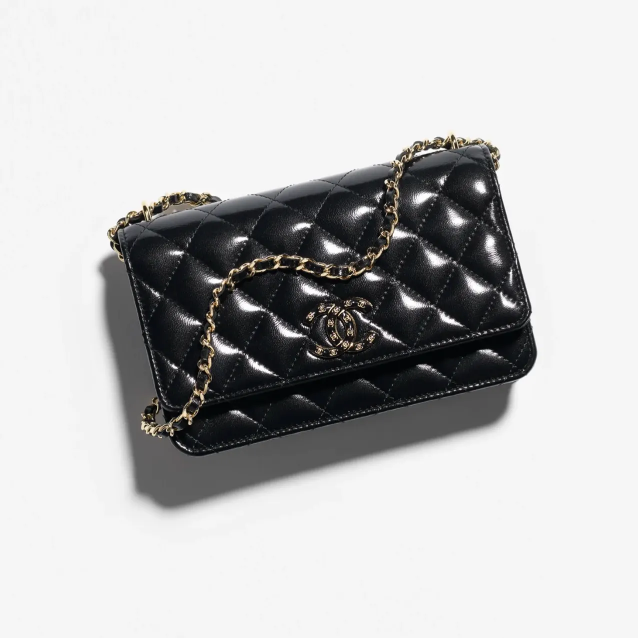 Chanel wallet on chain shiny lambskin gold tone metal AP4694B2072594305