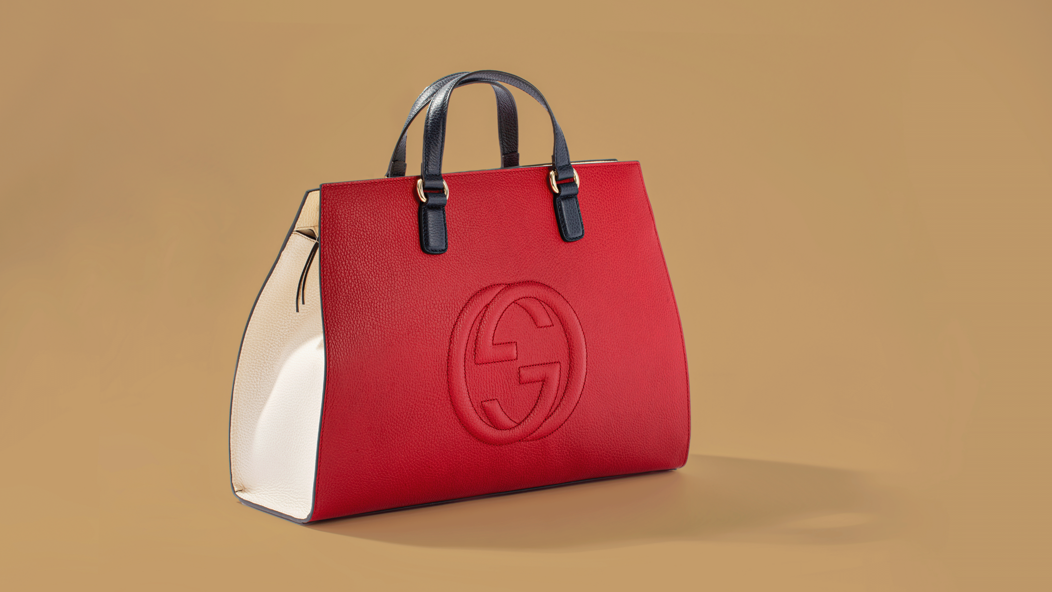 red gucci bag