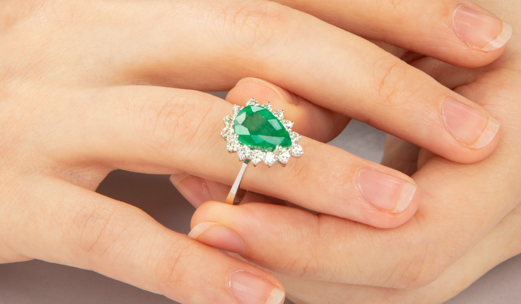 emerald ring