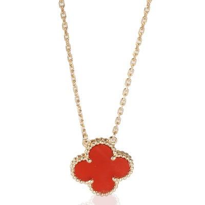 Alhambra Carnelian Pendant in 18k Yellow Gold