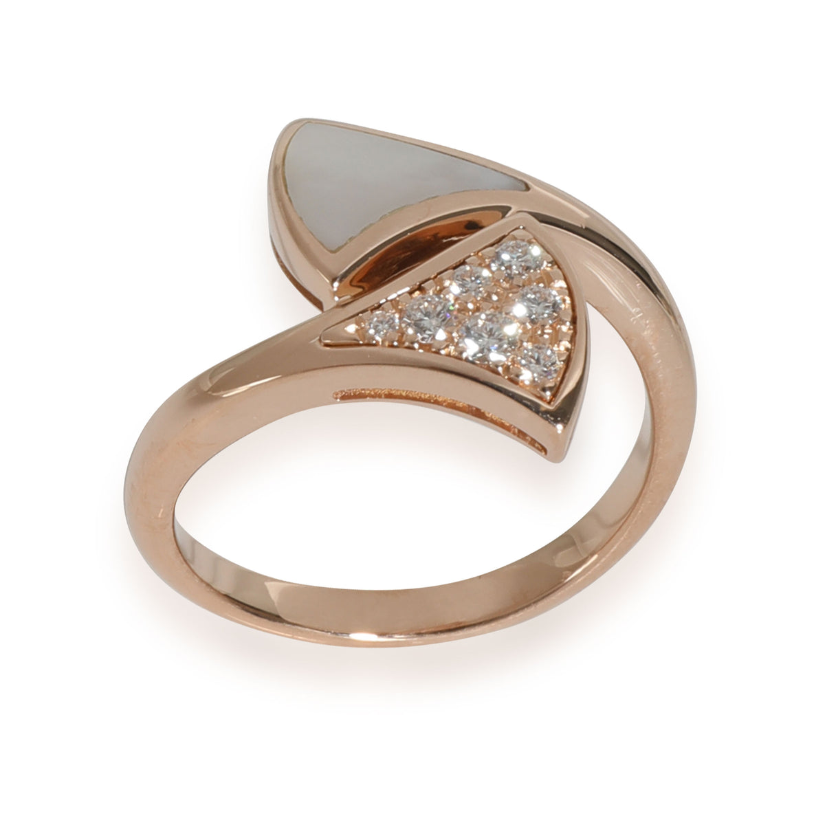 Divas Dream Mother Of Pearl Ring in 18k Yellow Gold 0.08 CTW